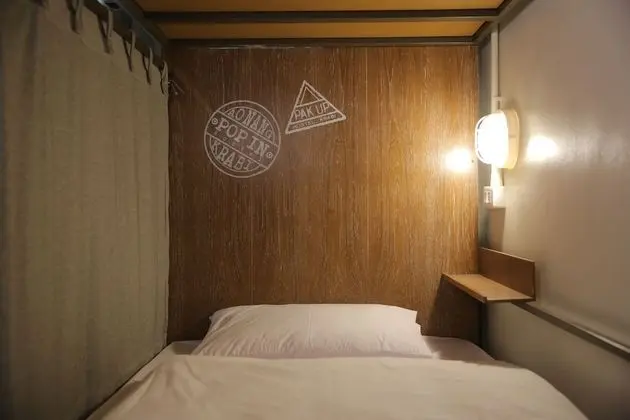 Female 8 Beds Dorm