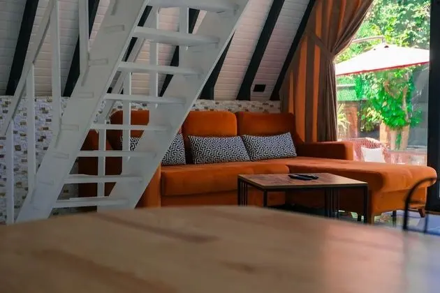 Havuzlu Bungalov