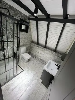 Pop Suit Bungalow