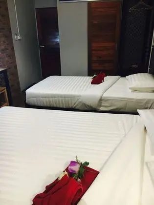 Twin Room with Shower
