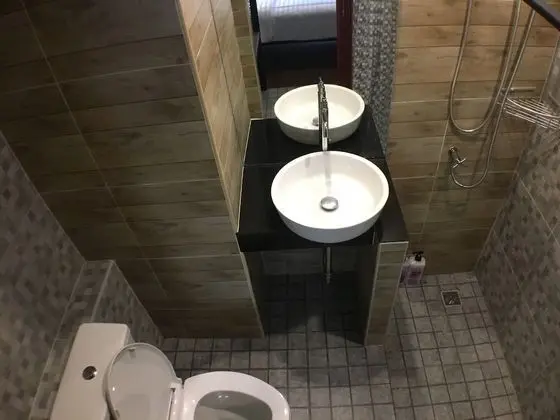 Twin Room with Shower