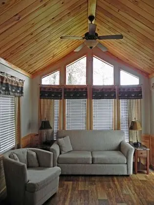 Signature Kır Evi, Göl Manzaralı