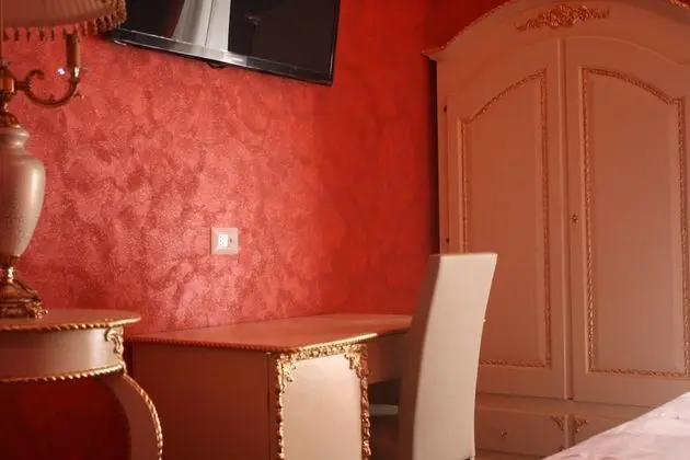 Junior Süit (Rosso / Beige)