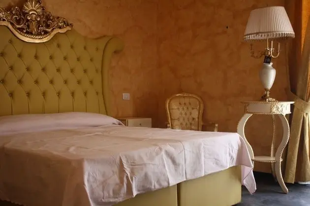 Junior Süit (Rosso / Beige)