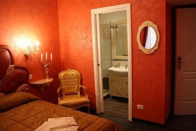 Junior Süit (Rosso / Beige)