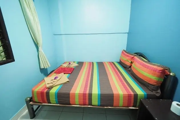 Standard Fan Room