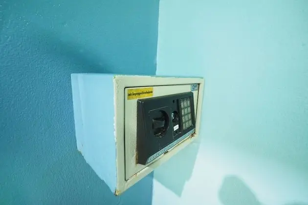 Standard Fan Room