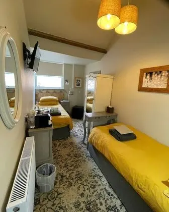 Double KING Room Ensuite