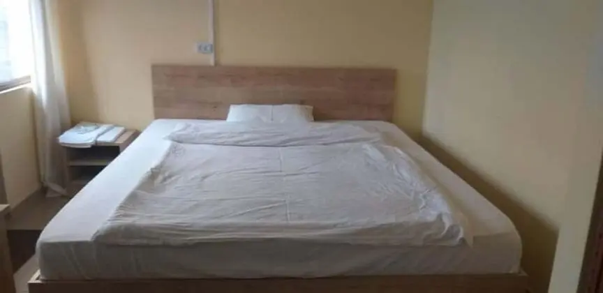 Basic Tek Büyük Yataklı Oda