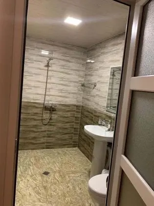 Basic Tek Büyük Yataklı Oda