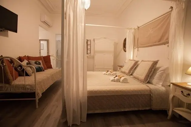 Deluxe Üç Kişilik Oda