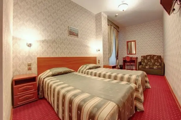 Standard Üç Kişilik Oda