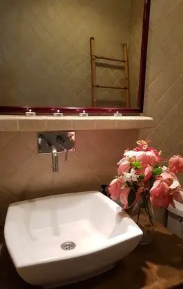 Deluxe Oda, 1 En Büyük (King) Boy Yatak