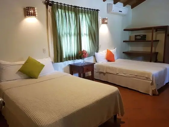 Deluxe Tek Büyük Yataklı Oda, 2 Çift Kişilik Yatak