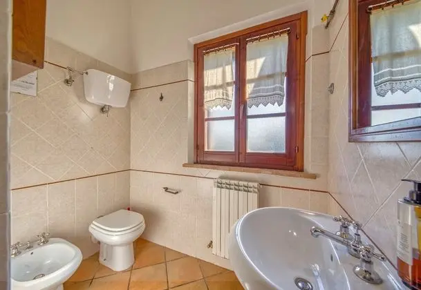 Family Apart Daire, Birden Çok Yatak, Bahçeli (Poppy apt with shared pool)