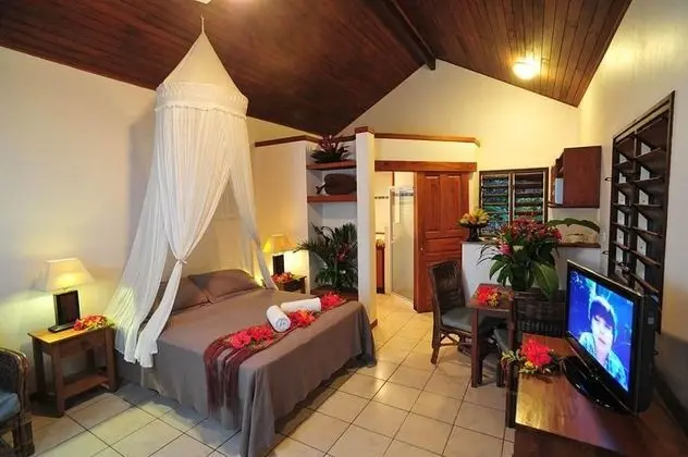 Bungalov, Sıcak Su Küveti, Denize Sıfır