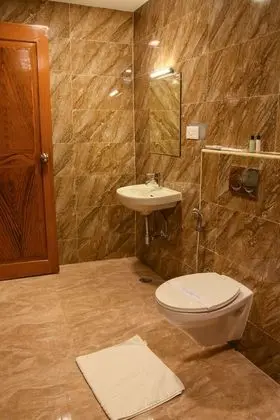 Premium Tek Büyük Yataklı Oda