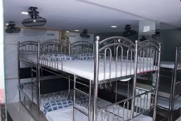 Ortak Ranzalı Oda (18 Bed with AC)