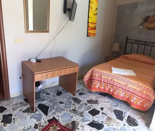 Grand Tek Kişilik Oda