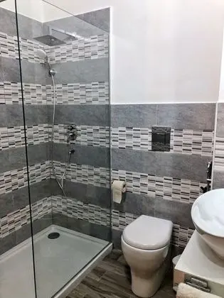 Tek Büyük Yataklı Oda, Özel Banyo