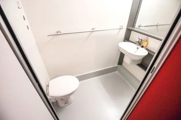 Oda, 1 Çift Kişilik Yatak