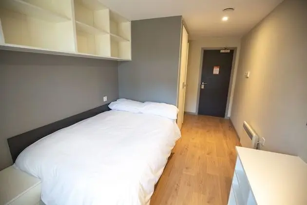 Oda, 1 Çift Kişilik Yatak