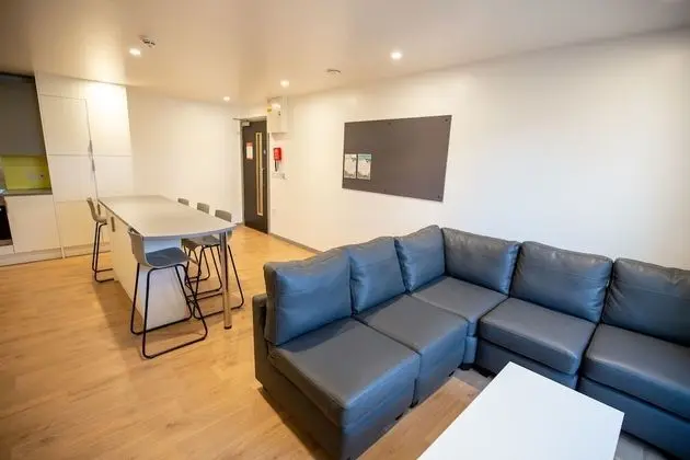 Oda, 1 Çift Kişilik Yatak