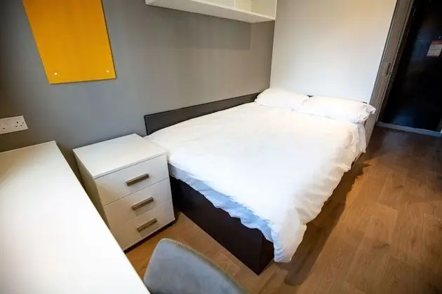 Oda, 1 Çift Kişilik Yatak