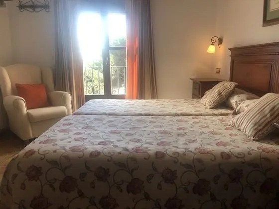 Standard Tek Büyük Yataklı Oda