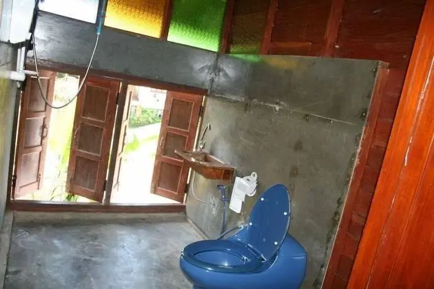 Üç Kişilik Oda