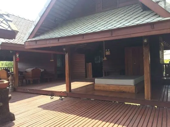 Üç Kişilik Oda