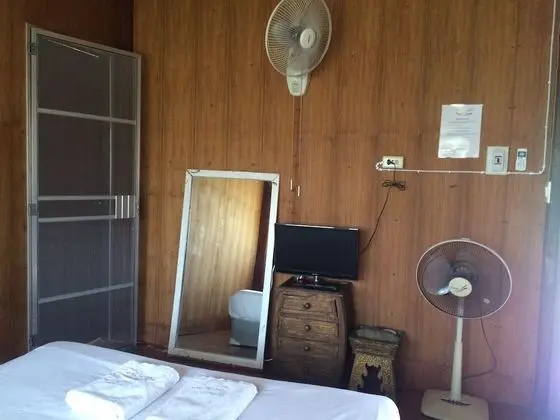 Üç Kişilik Oda