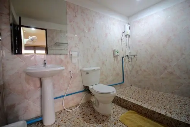 Standard Üç Kişilik Oda, 3 Tek Kişilik Yatak, Nehir Manzaralı