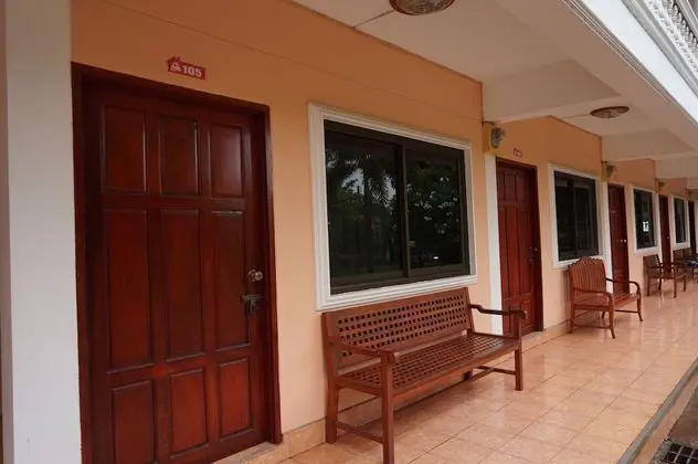 1 Bedroom Apartment (Por Dee)