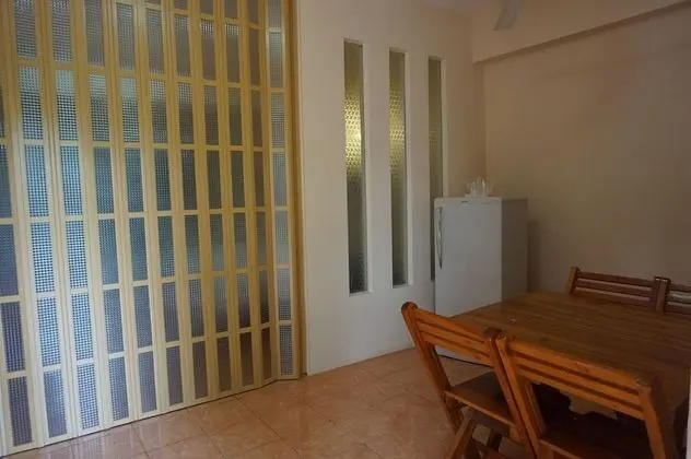 1 Bedroom Apartment (Por Dee)