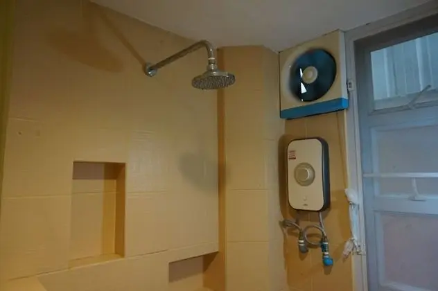1 Bedroom Apartment (Por Dee)