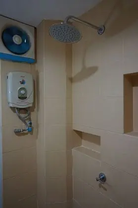 1 Bedroom Apartment (Por Dee)