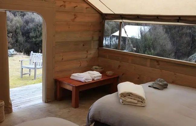 Luxury Çadır, Nehir Manzaralı, Dağ Yamacı (with Provisions)