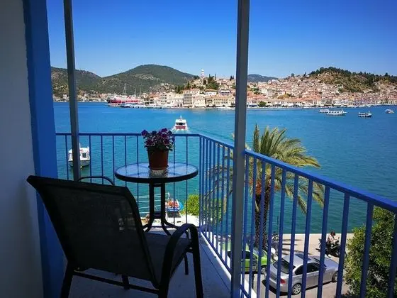 Üç Kişilik Oda, Deniz Manzaralı