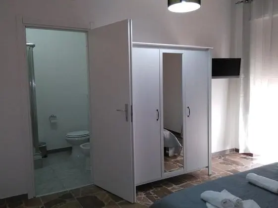 Economy Tek Büyük Yataklı Oda