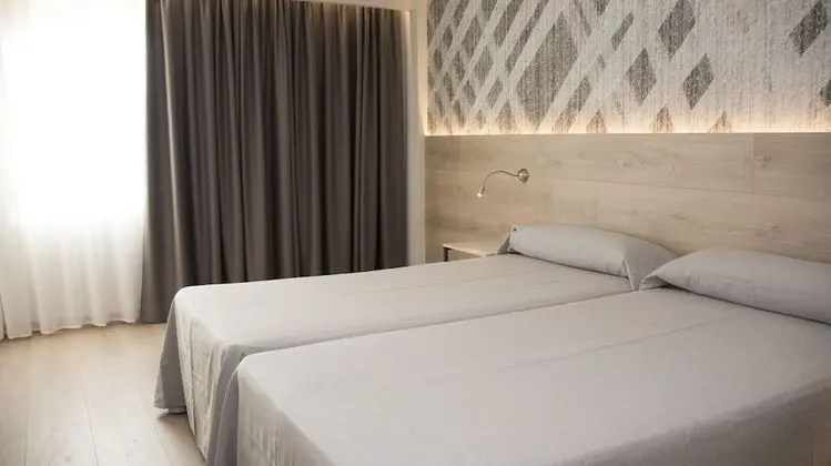 Büyük Yataklı Tek Kişilik Oda (M, 1 adult)