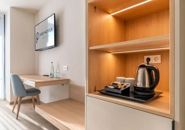 Üç Kişilik Oda, Teras (LT, 1 adult + 2 child)