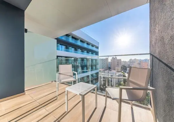 Üç Kişilik Oda, Teras (LT, 1 adult + 2 child)