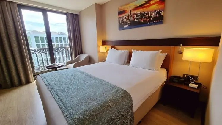 Standart Oda, Şehir Manzaralı