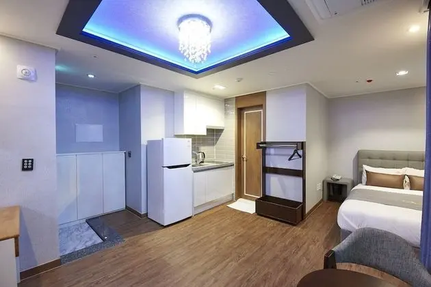 Deluxe Tek Büyük Yataklı Oda