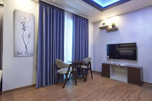 Deluxe Tek Büyük Yataklı Oda