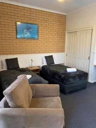 Standard Oda, Sigara İçilmez (Motel Suite)
