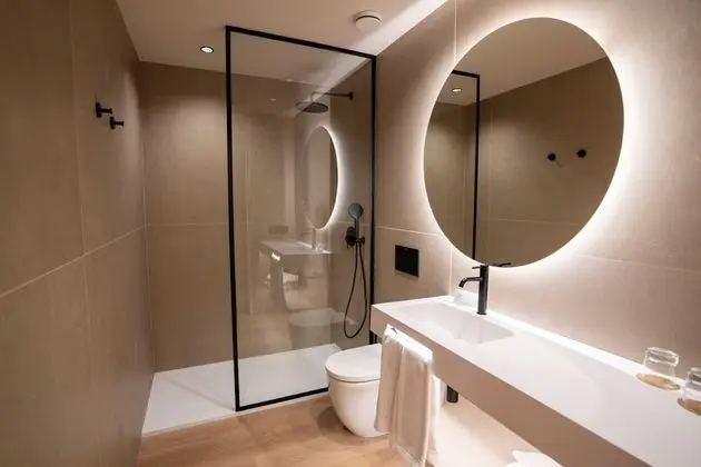 Junior Tek Büyük veya İki Ayrı Yataklı Oda, Balkon