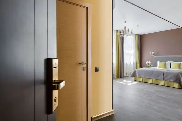 Junior Tek Büyük veya İki Ayrı Yataklı Oda, 1 Yatak Odası