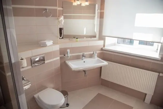 Junior Tek Büyük veya İki Ayrı Yataklı Oda, 1 Yatak Odası